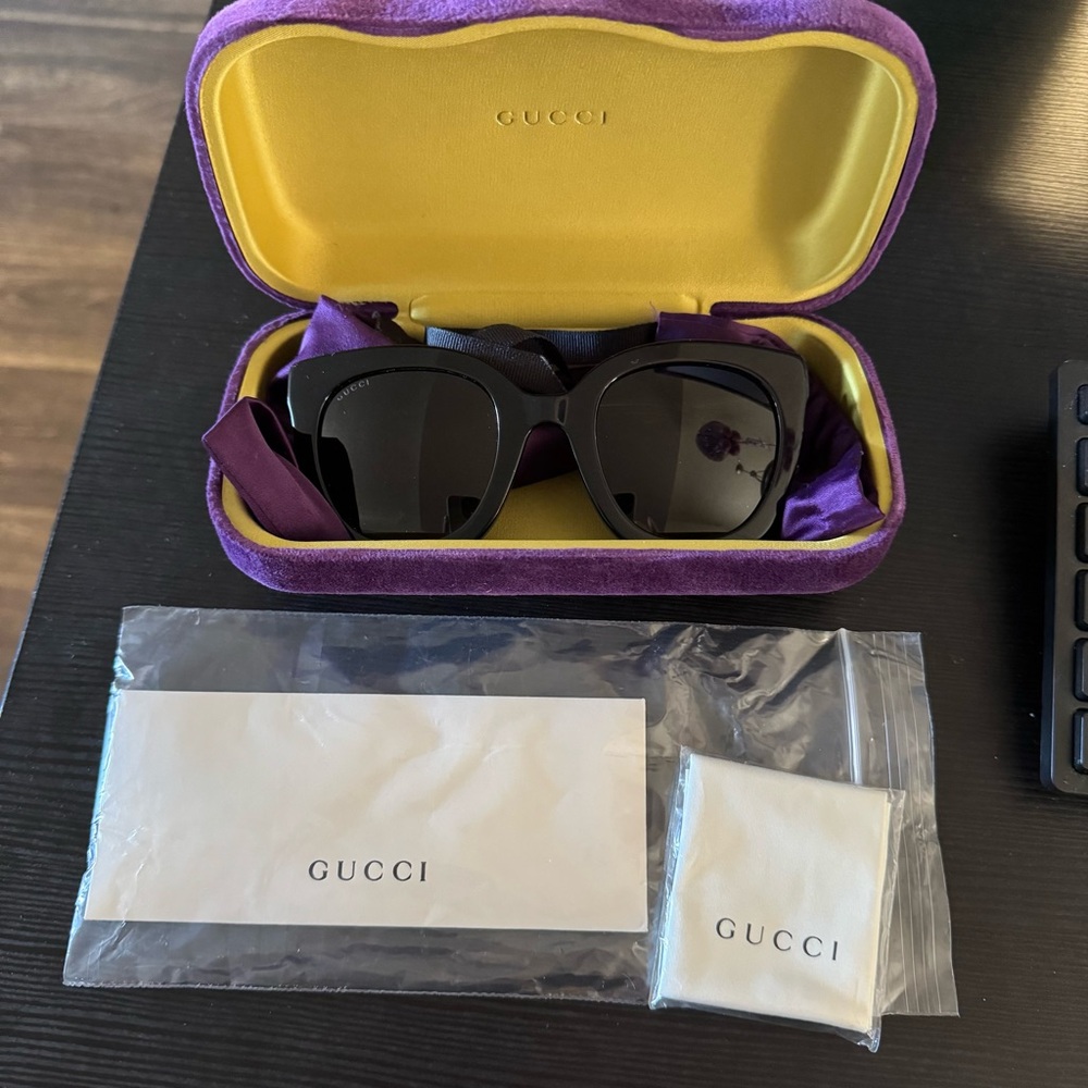 Gucci Sunglasses GG0564s - Picture 3 of 5